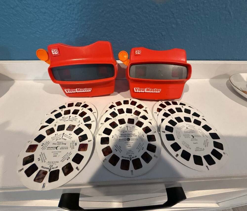 Vintage Red View-Master 3D Stereoscopic Toy Viewer with 9 Slide Reels